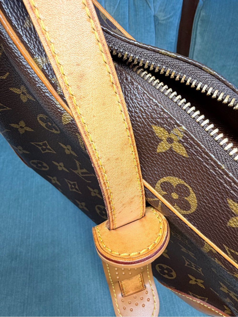 Louis Vuitton Vintage Boulogne Brown Monogram Canvas Shoulder Bag - Classic LV - Picture 14 of 16